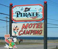 Le Pirate and Camping