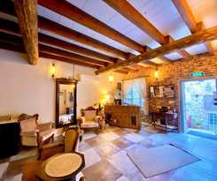Lunaria Guest House