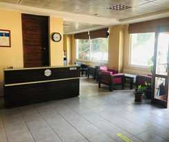 Arya Hotel