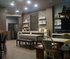 Hotel Art N Stay - Hostel