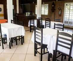 Hotel Pousada Chales de S&atilde;o Pedro