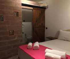  Monk Island Guesthouse