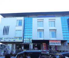 Hotel OYO 5192 Laj Regency