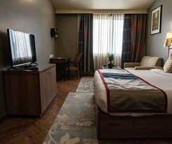 Hotel juSTa Mukteshwar Retreat and Spa