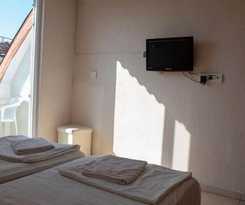 Un Side Apart Hotel