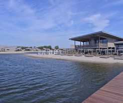 Hotel Oasis Punt-West and Beach Resort