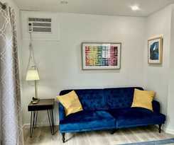 Hotel Bluebird Bay Resort