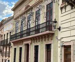 Nueve 25 Boutique