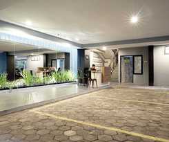 Hotel D\'Paragon Pogung B