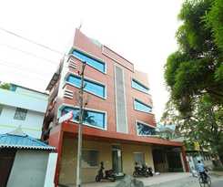 Hotel OYO 11909 Star Plaza