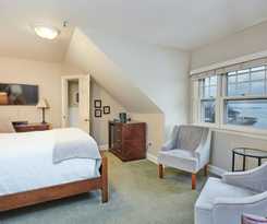 Hotel Inn at Longshore