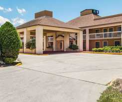 Suburban Studios Kingsland Near I-95