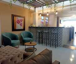 Laureles Guest House