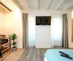 Bergamo Inn 15