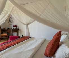 Moyoni Airport Lodge
