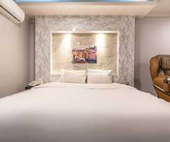 Hotel Guri Newcastle