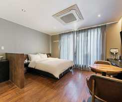 Hotel Jinju Seven