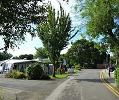 Hotel Royal Umpire Caravan Park