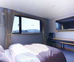 Hotel Jinju The Cloud