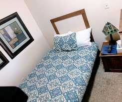 Hotel Iowa House