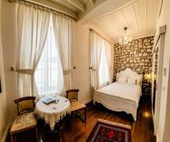  Latife Hanım Konağı