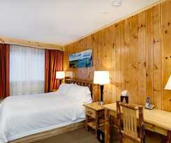 Hotel Adirondack Spruce Lodge