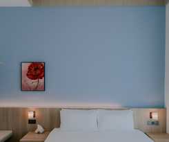 Hotel Sunlight on the peninsula