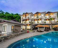 Hotel Central Hills P&ugrave; Lu&ocirc;ng Resort