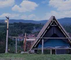 Hotel Cloud Hill Camp Ciater