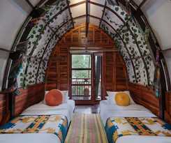 Hotel The Lodge Maribaya