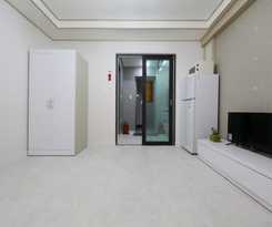 Hotel Boryeong Cherry Pension