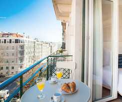 LX51 Studios and Suites by APT IIN