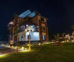 Hotel Matoshree Club and Resort