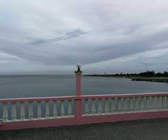 Beachview Pink Lodge