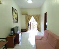 Hotel OYO HOME 90301 Suria Service Apartments @ Bukit Merak Laketown Resort