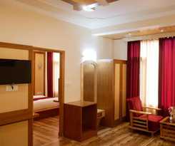 Goroomgo New Ambika Mall Road Manali