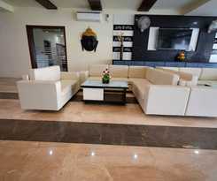 Hotel The Sky Imperial Gopal Darshan