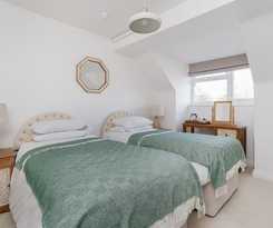 Hotel Pike and Eel and Marina