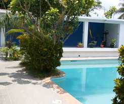 Hotel Casa Flores De Tikal