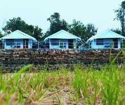 Hotel Padmavati Lake Resort