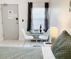 Samantha Apartments by Lowkl
