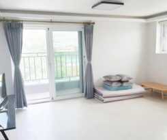 Hotel Hwaseong J House Pension