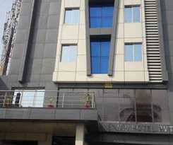 Hotel M S