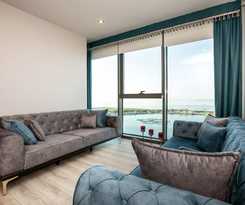 Marina Green Suit Hotel