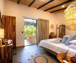 Hotel Exôtico Beach and Rooms