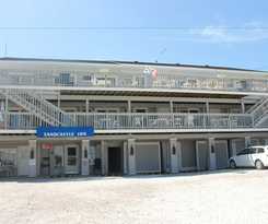 Hotel Sandcastle Beachfront Inn