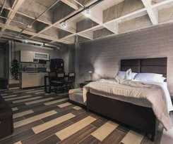 Hotel Magenta Lof