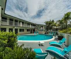 Hotel Surf and Sand