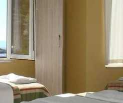  Denizhan Hotel and Restaurant