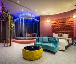Icolour Villa